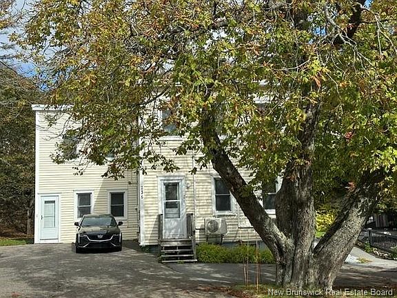 2nd image of 236 Millidge Ave
