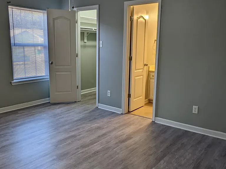 Huge master bedroom/walk in closet