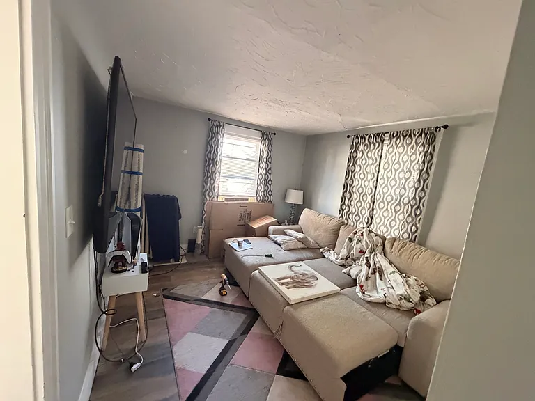 39 Franklin St #1B — Photo 17