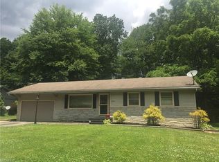 3820 Robert Frost Dr, Youngstown, OH