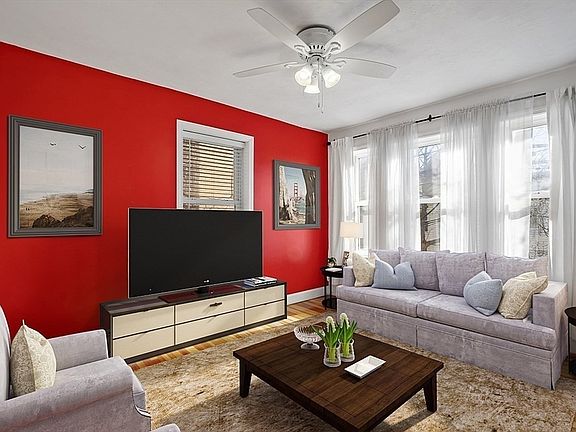 4th image of 41 Harbor St Unit 2