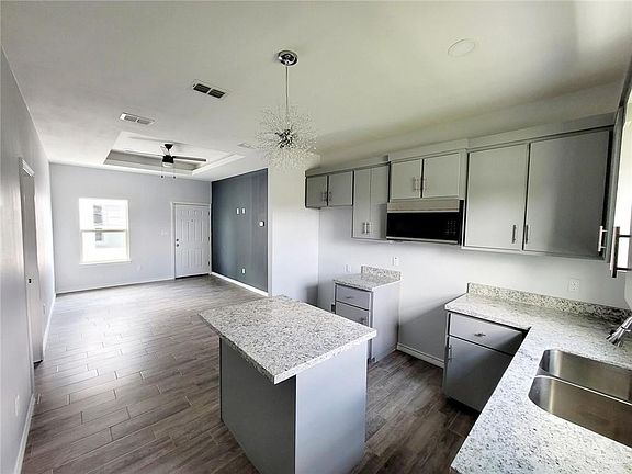 5th image of 2808 Rosemary Dr #2