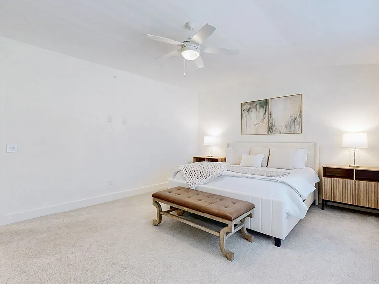425 Herringbone Ct — Photo 11