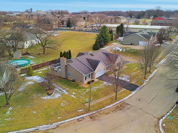 3rd image of 500 Countryside Ln