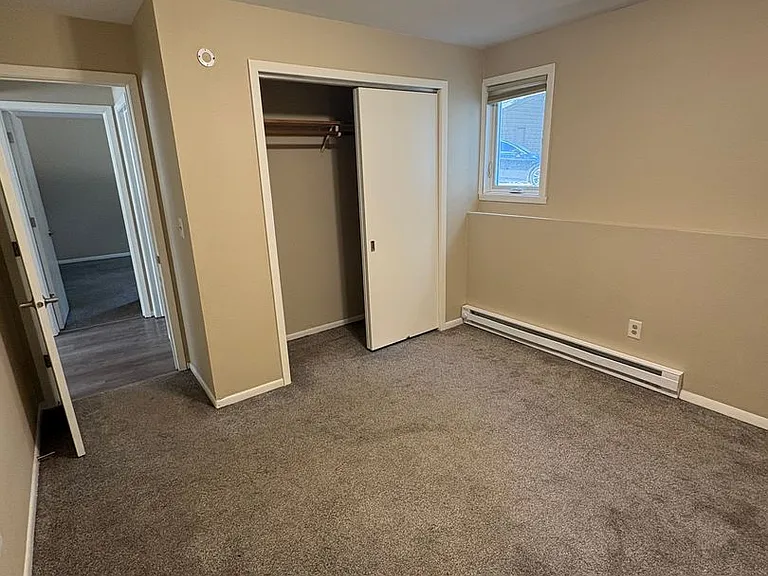 1114 N University Dr — Photo 5