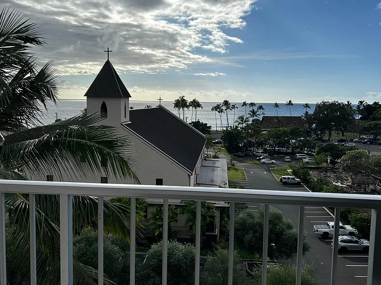 75-5766 Kuakini Hwy #607 — Photo 4