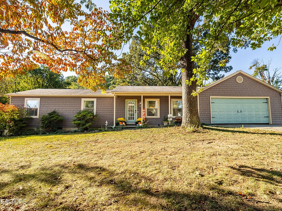 1st image of 413 Oran Rd