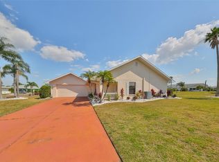 2014 Meadowlark Ln, Sun City Center, FL 33573