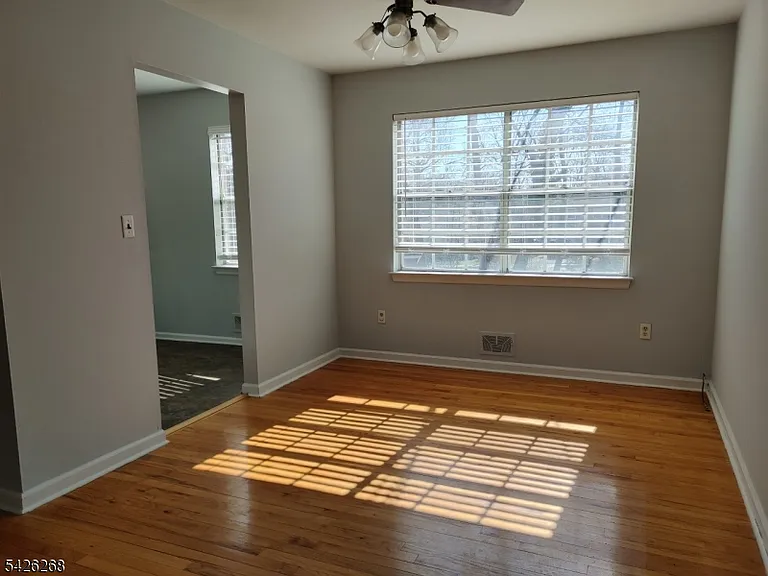 800 Old Springfield Ave #19 — Photo 4