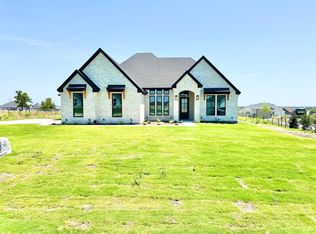 2082 Sunset Ridge Dr, Weatherford, TX 76087