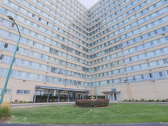 4th image of 8900 E Jefferson Ave #1130-1131
