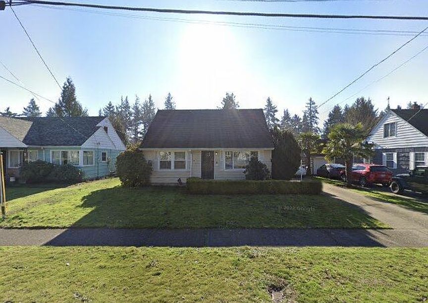 Front yard current Sept 2022