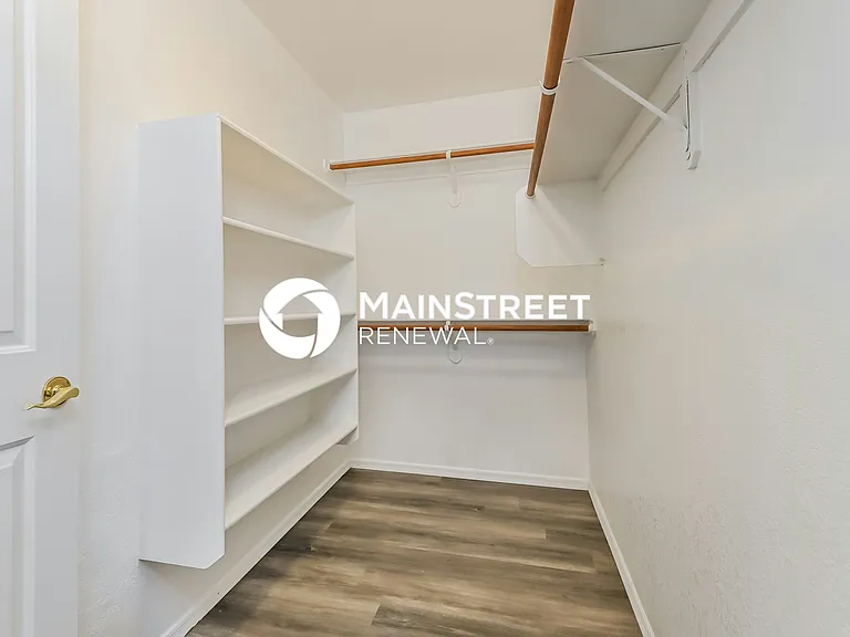Walk In Closet