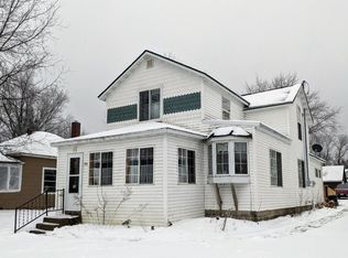 326 S Lake Ave, Phillips, WI 54555