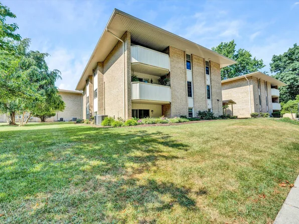 5260 Crossbow Cir Unit 14B, Roanoke, VA 24018