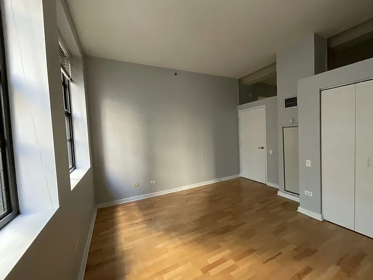 5 N Wabash Ave #1401 — Photo 21