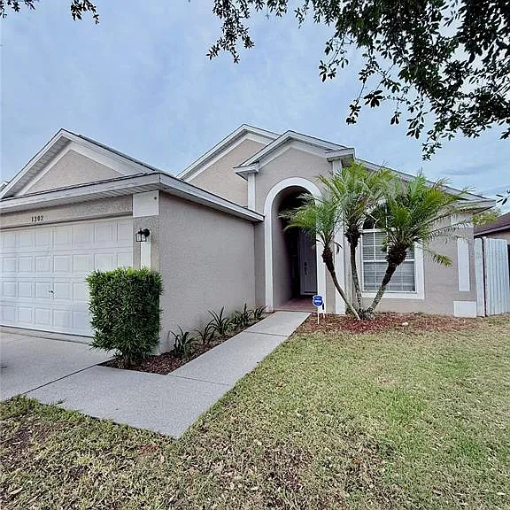 1302 Belvoir Dr — Photo 3