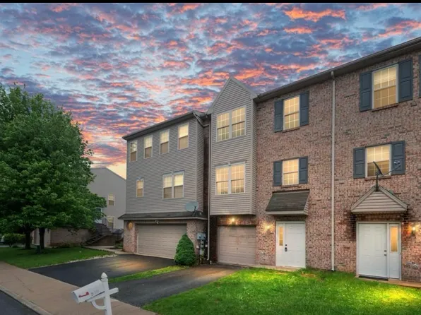 2460 Gillian Ln, Easton, PA 18040