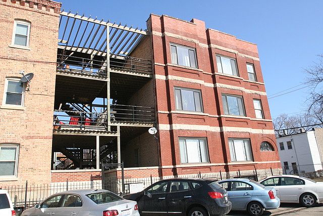 1st image of 1301 N Oakley Blvd APT 3C