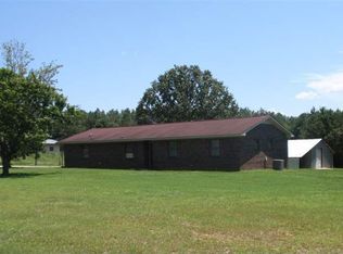 590 T Peacock Rd, Hartford, AL 36344