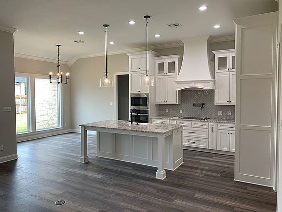 2nd image of 10129 Braided Briar Ln