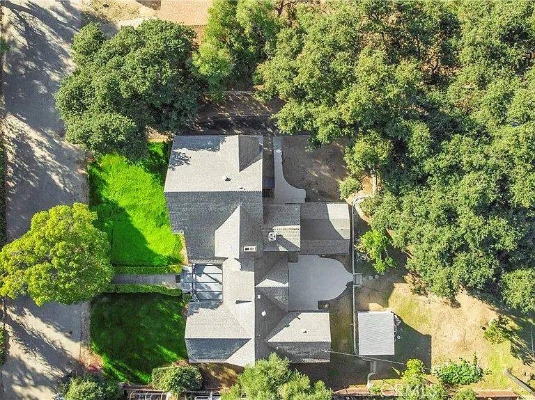 379 Buena Loma St — Photo 32