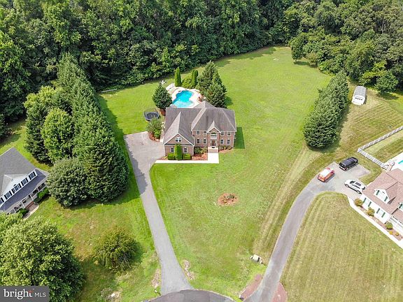 4th image of 389 Claiborne Fields Dr