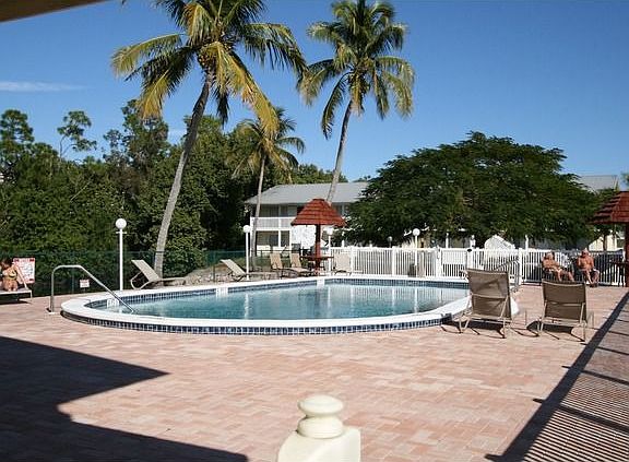 4th image of 4617 Bayshore Dr APT H6