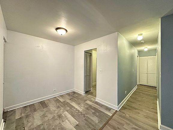 5th image of 3825 N Pine Grove Ave APT 105