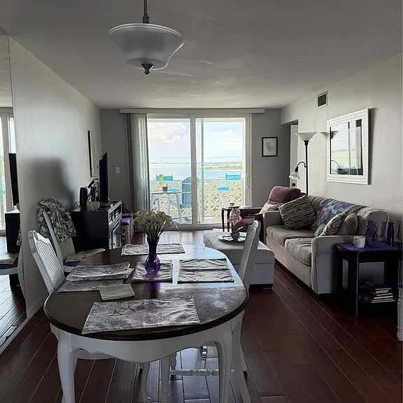 9 Forbes Pl #405 — Photo 7