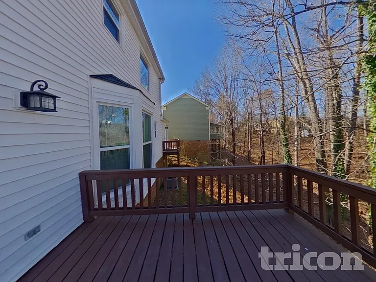 2026 Trowbridge Ct — Photo 18