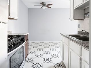 5100 N Sheridan Rd, Chicago, IL 60640