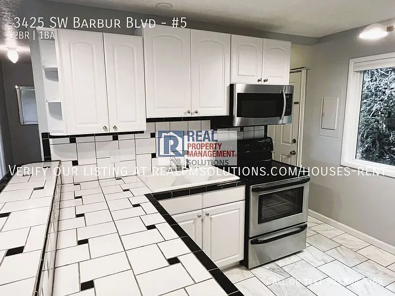 3425 SW Barbur Blvd #5 — Photo 12