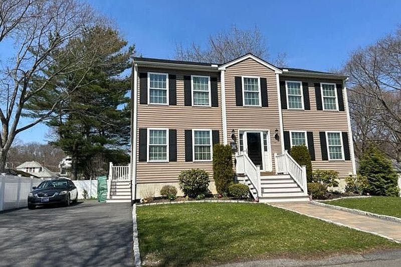 1st image of 15 Wolcott Rd