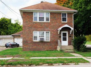 803 14th St, Rockford, IL 61104