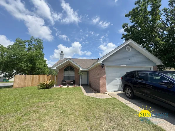 1701 Colonial Ct, Fort Walton Beach, FL 32547
