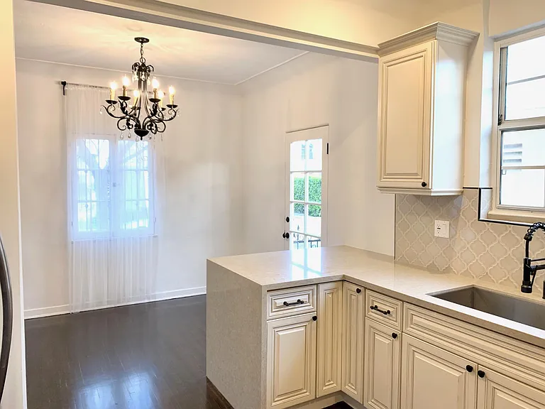 9332 W Olympic Blvd — Photo 9