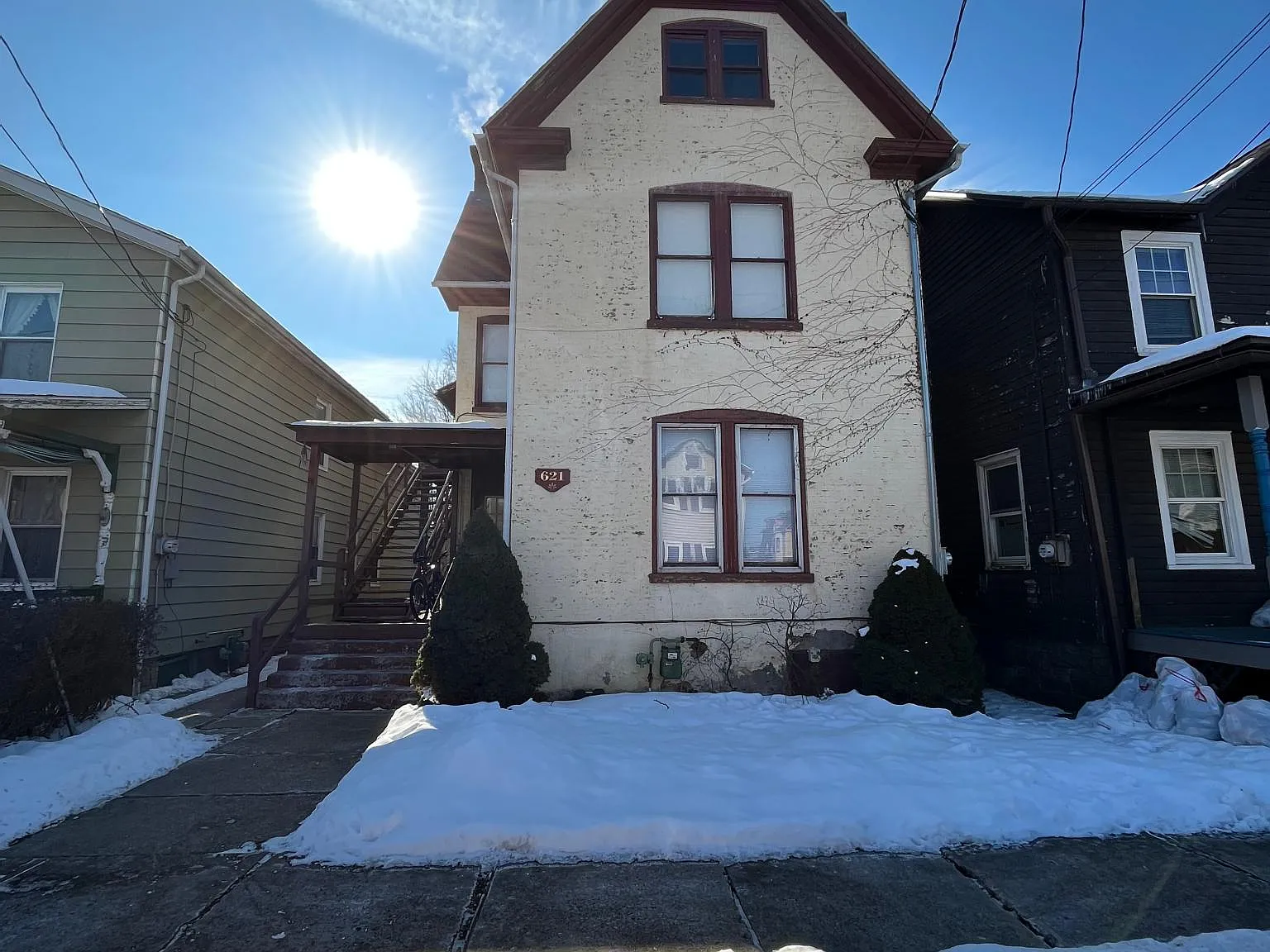 Studio, 245 sqft, $615 — Photo 3