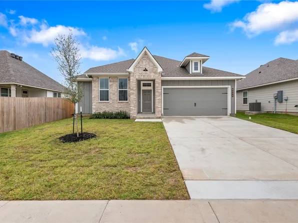 6004 Badger St, Bryan, TX 77807