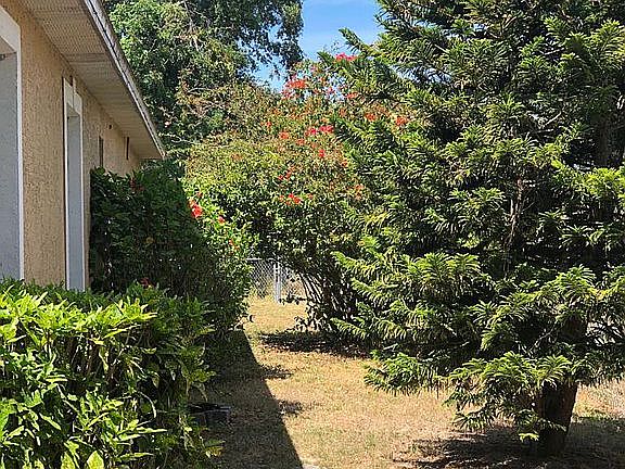 5th image of 527 Avenue K NE #12