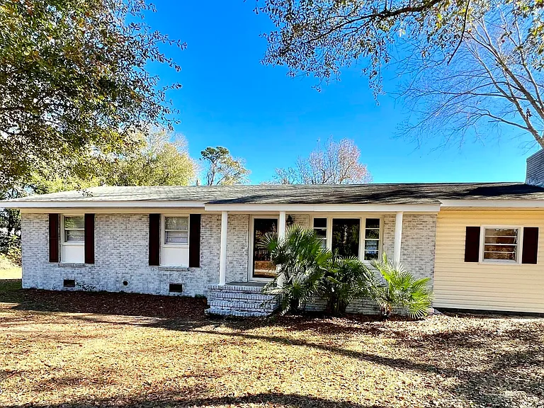 331 Forest Park Rd — Photo 1