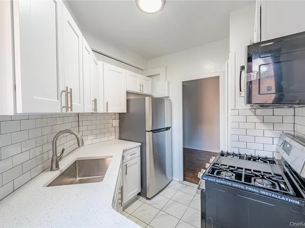 11 Metropolitan Oval #5F, Bronx, NY 10462