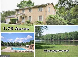 316 Tufts Ln, Falling Waters, WV 25419