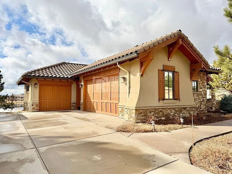 8717 Eagle Moon Way — Photo 2