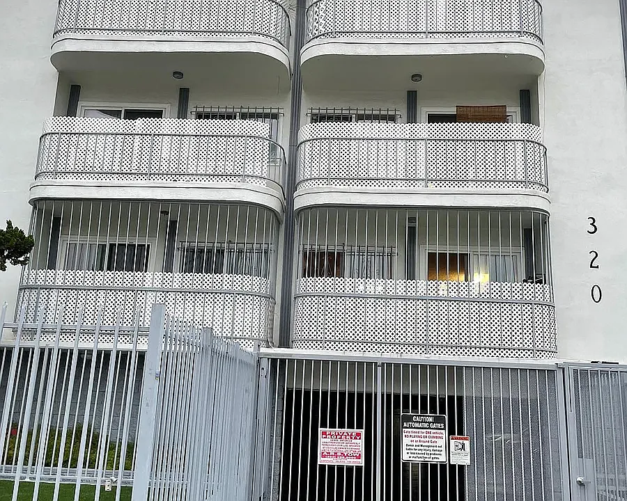 320 S. Alexandria
