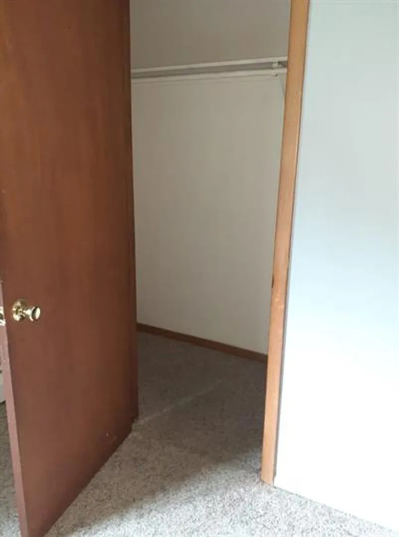 1005 41st 8 Unit — Photo 3