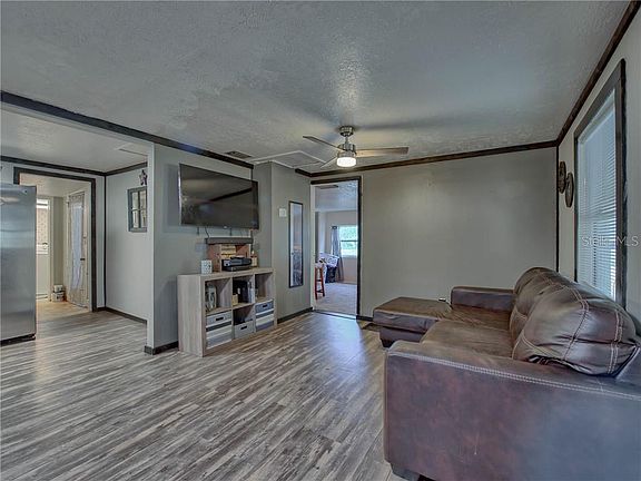 5th image of 712 3rd Ave
