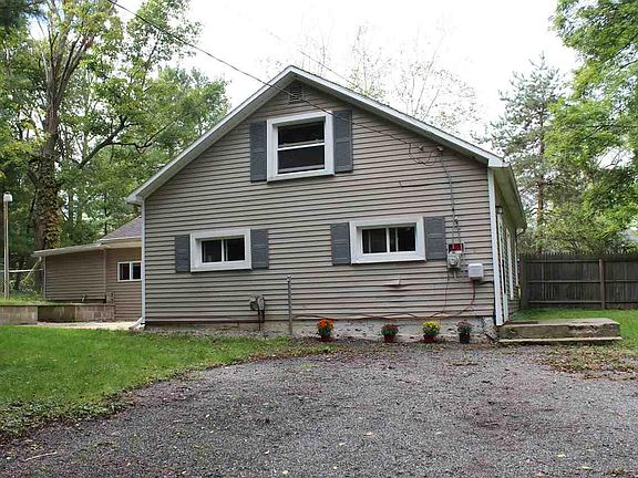 5th image of 134 Julian St