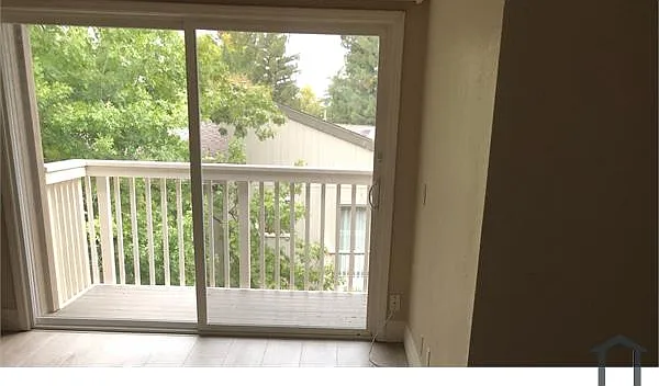 7854 Windsor Ln — Photo 12