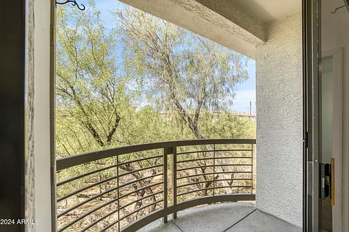 6900 E Princess Dr Photo 1